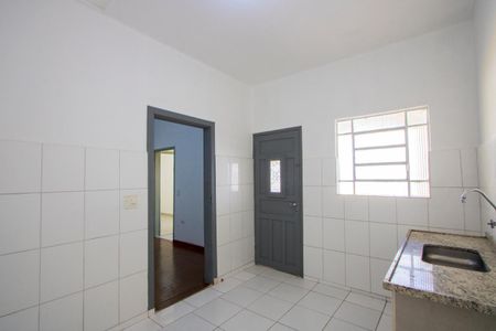 Casa para alugar com 55m², 2 quartos e 1 vagaCozinha