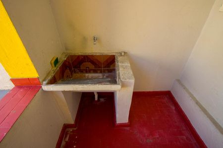Casa para alugar com 55m², 2 quartos e 1 vagaÁrea de serviço