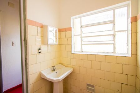 Casa para alugar com 55m², 2 quartos e 1 vagaBanheiro