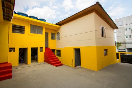 Casa para alugar com 55m², 2 quartos e 1 vagaQuintal