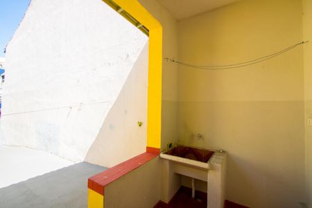 Casa para alugar com 55m², 2 quartos e 1 vagaÁrea de serviço