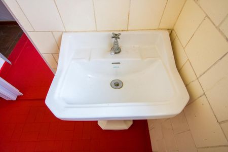 Casa para alugar com 55m², 2 quartos e 1 vagaBanheiro