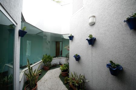 Casa à venda com 165m², 3 quartos e 3 vagasJardim de Inverno Sala