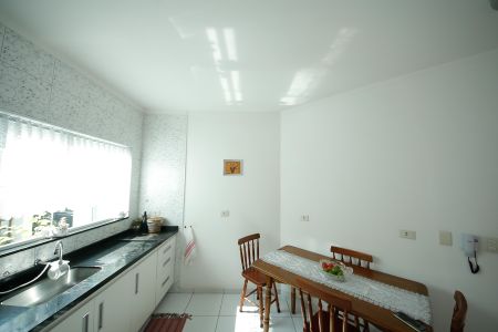 Casa à venda com 165m², 3 quartos e 3 vagasCozinha