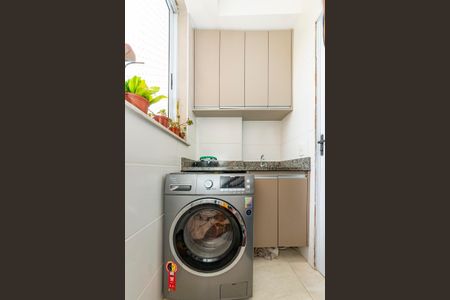 Apartamento à venda com 70m², 3 quartos e 1 vagaÁrea de Serviço