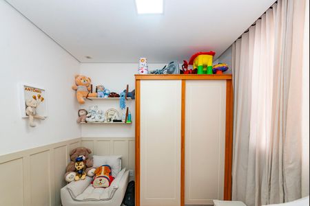 Apartamento à venda com 70m², 3 quartos e 1 vagaQuarto 2