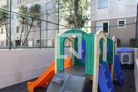 Apartamento para alugar com 50m², 2 quartos e 1 vaga Apartamento para alugar com 50m², 2 quartos e 1 vagaÁrea comum - Playground