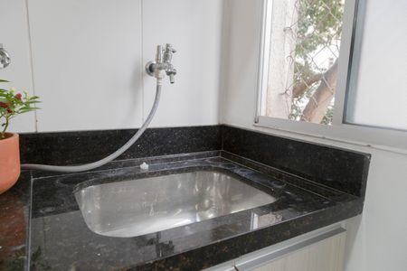 Apartamento para alugar com 50m², 2 quartos e 1 vaga Apartamento para alugar com 50m², 2 quartos e 1 vagaCozinha e Área de Serviço