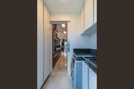 Apartamento à venda com 134m², 3 quartos e 2 vagas Apartamento à venda com 134m², 3 quartos e 2 vagasÁrea de Serviço