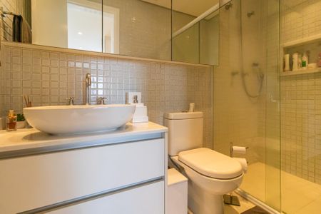 Apartamento à venda com 134m², 3 quartos e 2 vagas Apartamento à venda com 134m², 3 quartos e 2 vagasBanheiro da Suíte 3