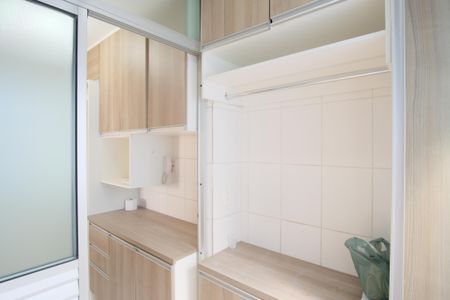 Apartamento para alugar com 56m², 2 quartos e 1 vagaÁrea de Serviço