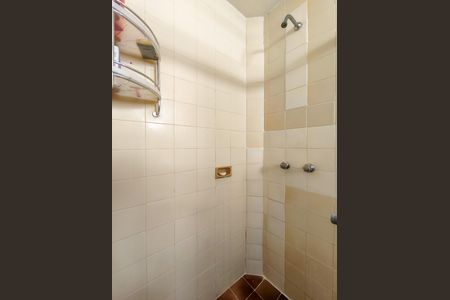 Apartamento para alugar com 75m², 2 quartos e 2 vagas Apartamento para alugar com 75m², 2 quartos e 2 vagasBanheiro da Suíte