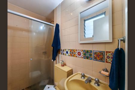 Apartamento para alugar com 75m², 2 quartos e 2 vagasBanheiro Corredor