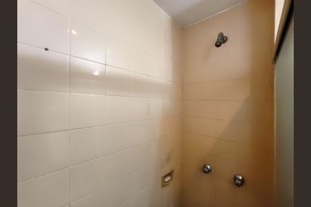 Apartamento para alugar com 75m², 2 quartos e 2 vagasBanheiro Corredor