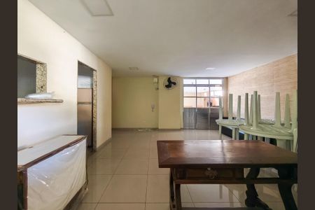 Apartamento para alugar com 75m², 2 quartos e 2 vagasÁrea comum - Salão de festas