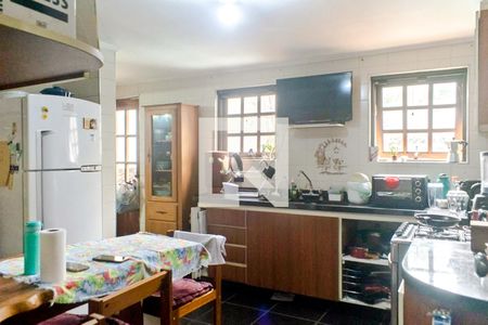 Casa à venda com 250m², 3 quartos e 3 vagasCozinha