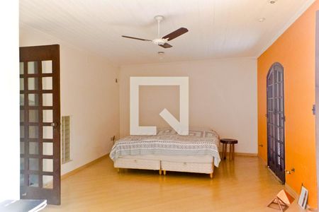 Casa à venda com 250m², 3 quartos e 3 vagasSuíte 1 