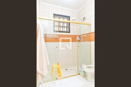 Casa à venda com 250m², 3 quartos e 3 vagasBanheiro da Suíte 1