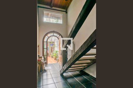 Casa à venda com 250m², 3 quartos e 3 vagasEntrada