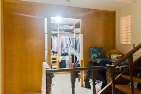 Casa à venda com 250m², 3 quartos e 3 vagasCloset