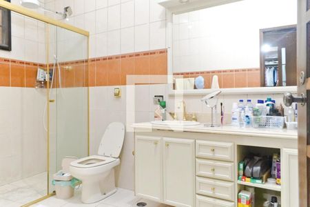 Casa à venda com 250m², 3 quartos e 3 vagasBanheiro da Suíte 1