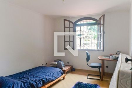 Casa à venda com 250m², 3 quartos e 3 vagasSuíte 3 