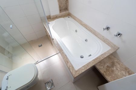 Apartamento para alugar com 115m², 2 quartos e 1 vagaBanheiro da Suíte