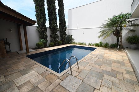 Casa para alugar com 288m², 5 quartos e 3 vagasPiscina