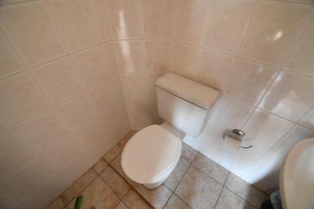 Casa para alugar com 288m², 5 quartos e 3 vagasBanheiro de serviço