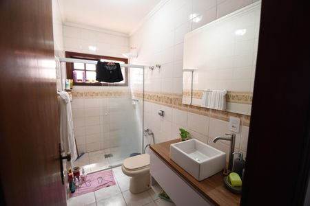 Casa para alugar com 288m², 5 quartos e 3 vagasBanheiro 2