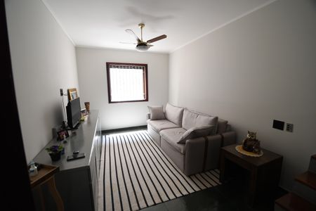 Casa para alugar com 288m², 5 quartos e 3 vagasSala TV