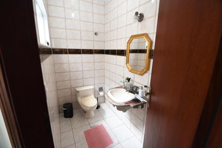 Casa para alugar com 288m², 5 quartos e 3 vagasLavabo