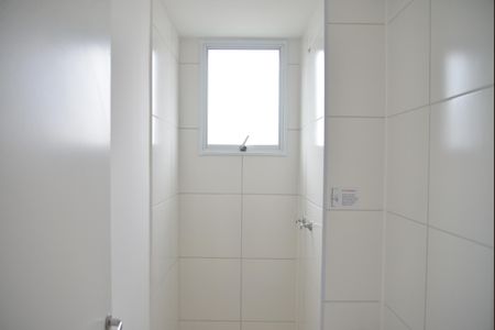 Apartamento à venda com 43m², 2 quartos e 1 vagaBanheiro Social