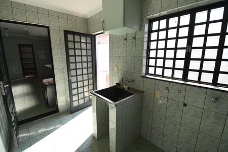 Casa à venda com 480m², 4 quartos e 5 vagasÁrea de Serviço