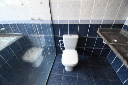 Casa à venda com 480m², 4 quartos e 5 vagasBanheiro 1