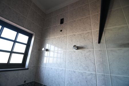 Casa à venda com 480m², 4 quartos e 5 vagasBanheiro 2