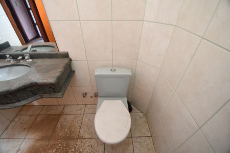 Casa à venda com 480m², 4 quartos e 5 vagasLavabo 2