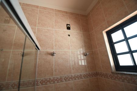 Casa à venda com 480m², 4 quartos e 5 vagasBanheiro 3