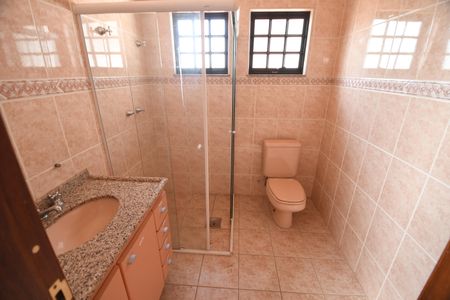 Casa à venda com 480m², 4 quartos e 5 vagasBanheiro 3