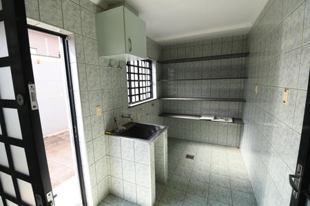 Casa à venda com 480m², 4 quartos e 5 vagasÁrea de Serviço