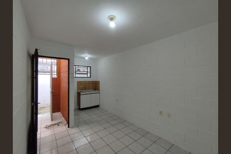 Casa à venda com 138m², 5 quartos e 2 vagas Casa à venda com 138m², 5 quartos e 2 vagasCozinha - Torneira