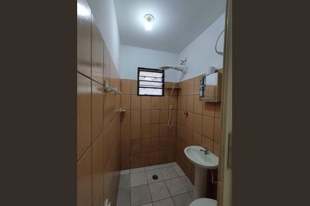 Casa à venda com 138m², 5 quartos e 2 vagas Casa à venda com 138m², 5 quartos e 2 vagasBanheiro