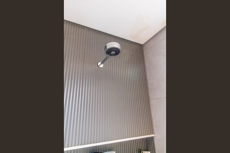 Casa de condomínio à venda com 300m², 4 quartos e 4 vagas Casa de condomínio à venda com 300m², 4 quartos e 4 vagasBanheiro da Suíte