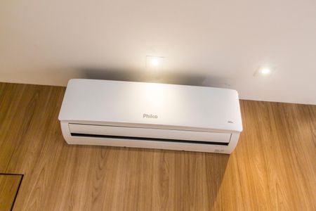 Casa de condomínio à venda com 300m², 4 quartos e 4 vagas Casa de condomínio à venda com 300m², 4 quartos e 4 vagasDetalhe Sala