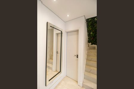 Casa de condomínio à venda com 300m², 4 quartos e 4 vagas Casa de condomínio à venda com 300m², 4 quartos e 4 vagasDepósito