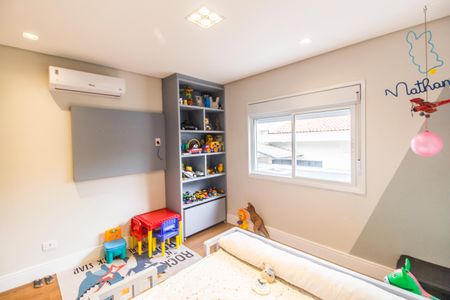 Casa de condomínio à venda com 300m², 4 quartos e 4 vagas Casa de condomínio à venda com 300m², 4 quartos e 4 vagasSuíte 3