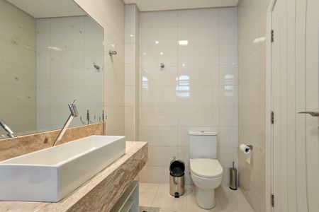 Casa para alugar com 200m², 3 quartos e 2 vagasBanheiro da suíte 3