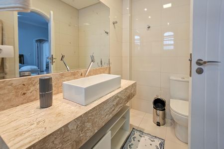 Casa para alugar com 200m², 3 quartos e 2 vagasBanheiro da suíte 3