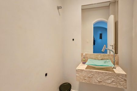 Casa para alugar com 200m², 3 quartos e 2 vagasLavabo