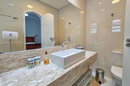 Casa para alugar com 200m², 3 quartos e 2 vagasBanheiro da suíte 2